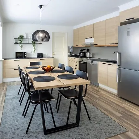 Malmi Cosy House By The